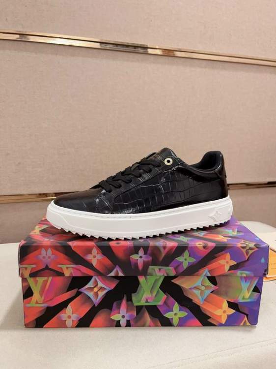Picture of Louis Vuitton Shoes _SKULVsz38-44hnh032515501